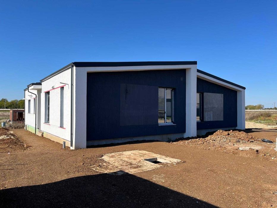 Vand casa parter Giarmata!