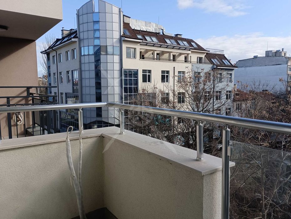 Продава се Тристаен апартамент в София, Център - 118 кв.м за 1949 €/кв.м - Снимка #5