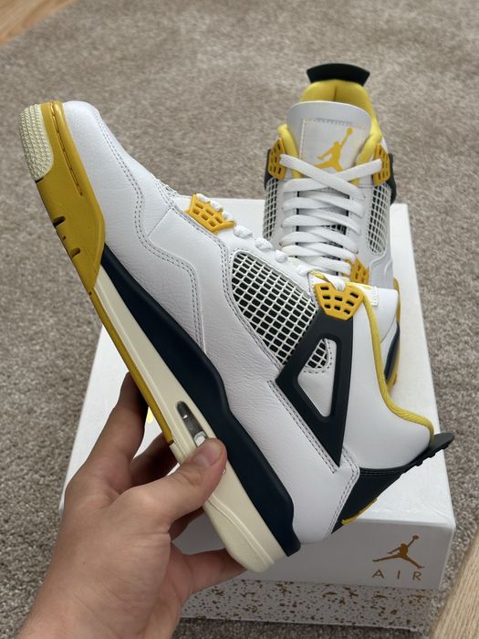 Jordan 4  marimile 41 si 43 full box