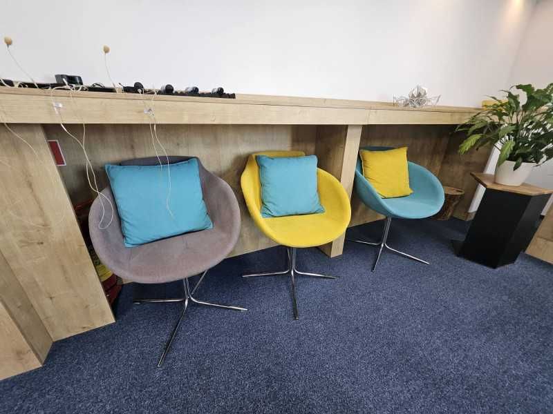 Бар с шкаф (кухненски тип) – 451 см дължина, 100 см височина