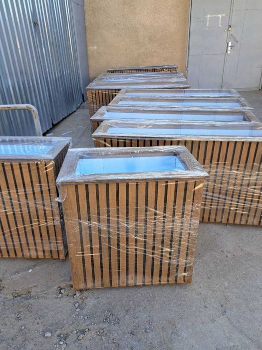 Кашпо для цветов из ДПК,