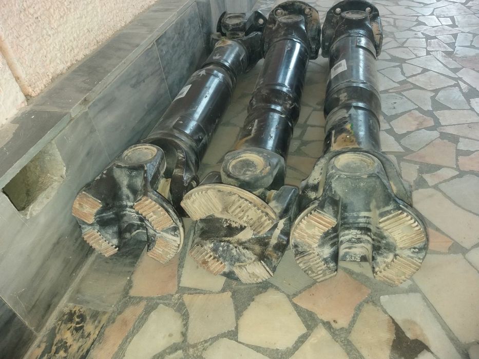 Продам карданый вал новый