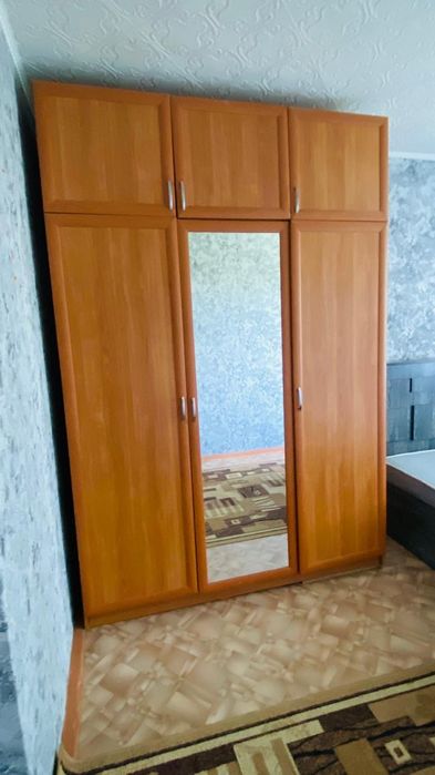 Шифоньер для спальный в отличном состоянии