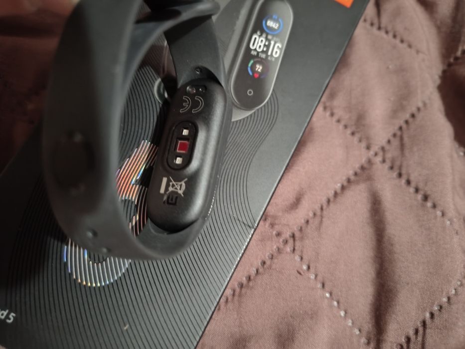Смарт гривна Xiaomi Mi band 5
