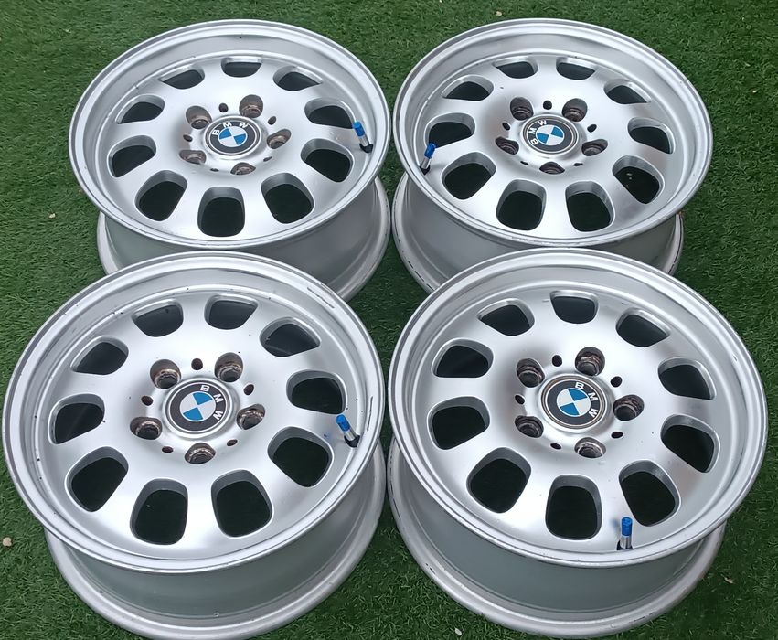 R-15. Привозной оригинал от BMW