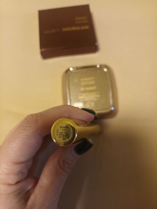 Hourglass руж и гланц нови