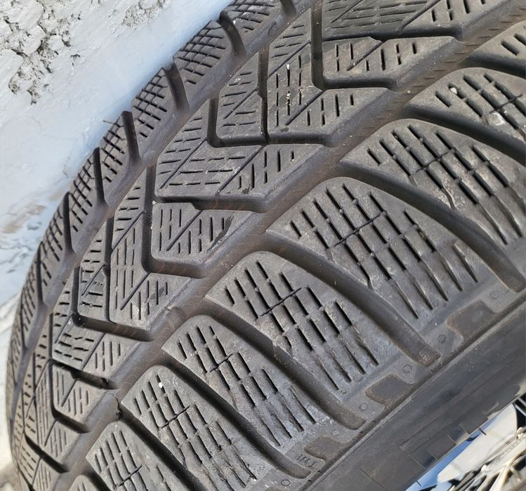 Jante aliaj Mercede R 19, GLC, EQC, anvelope iarna Pirelli 255 50 19
