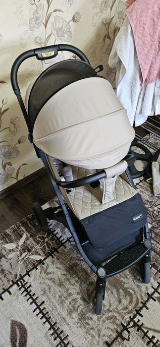 Коляска почти как новая