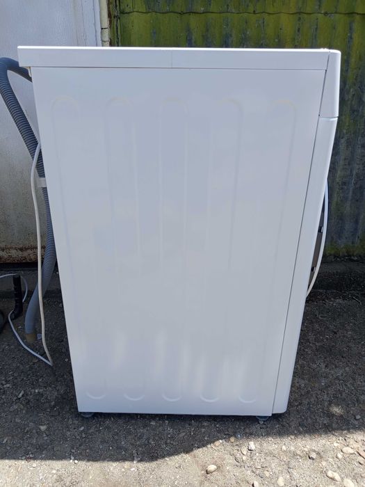LG cu USCATOR- 9+5 kg,1400 rotatii