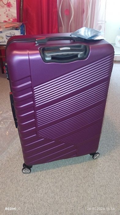 Troler mare, nou, cu eticheta