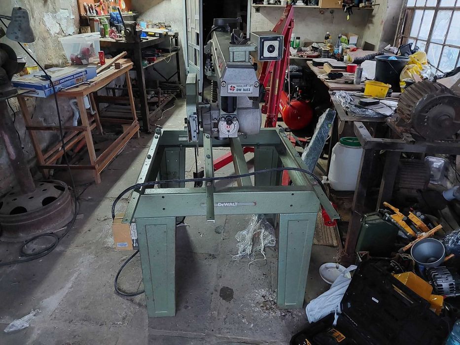 Радиална пендулаDeWalt  dw 1600s
