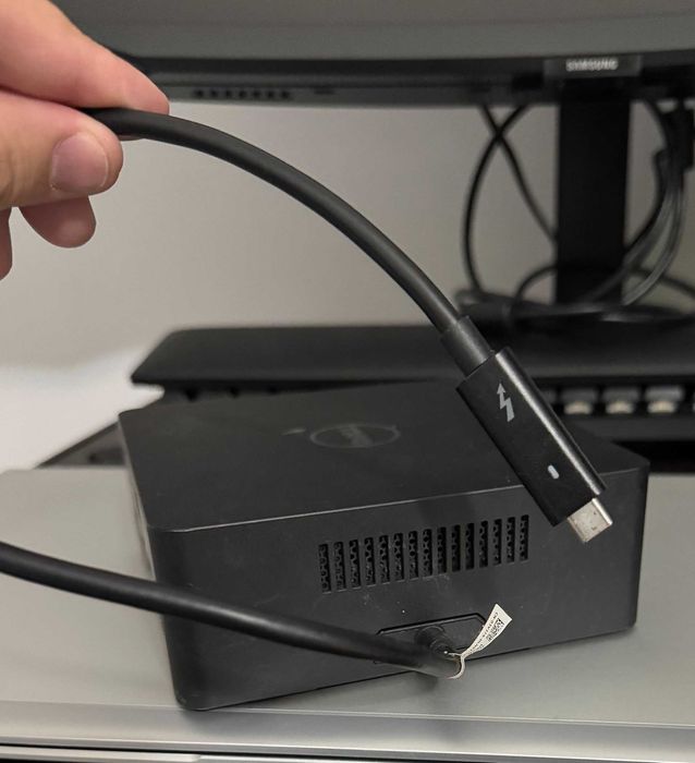 Docking Station - Dell TB16 ( Thunderbolt 3 , adaptor 130W )