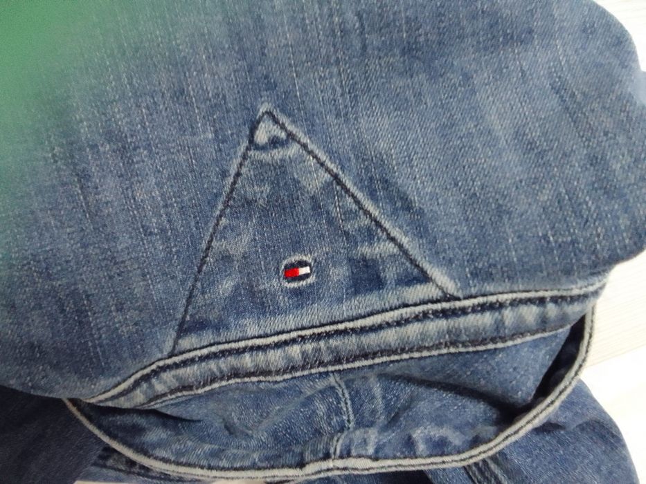 Оригинално  дънково яке tommy Hilfiger