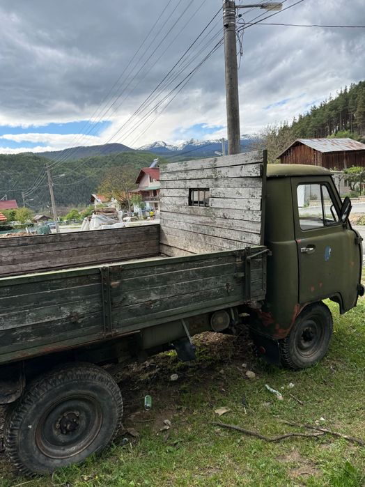 Продавам уаз 452