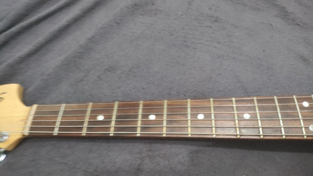 Squier afiniti в красивом  цвете