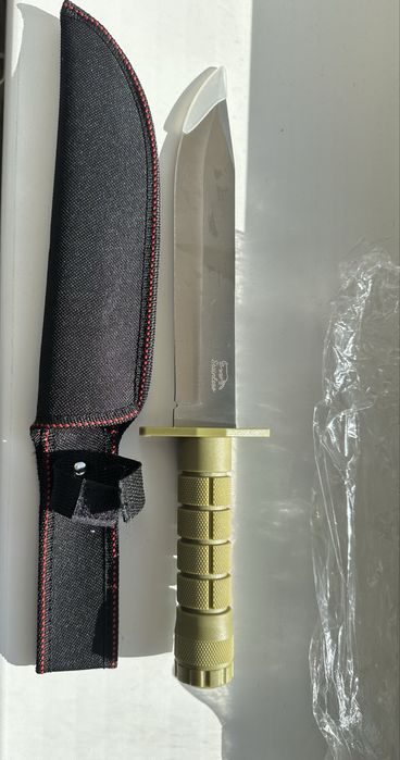 Cutit cu teaca pentru drumetie camping