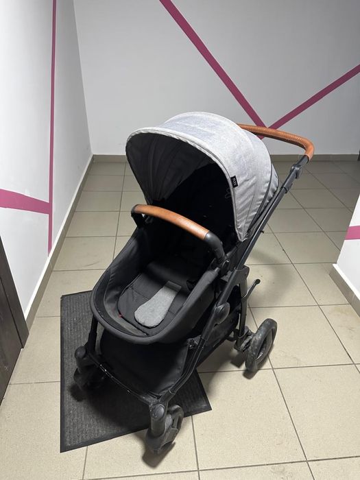 Продам коляску Cybex