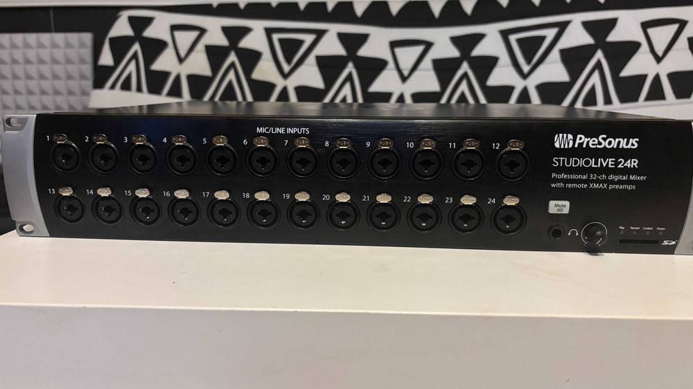 Mixer de rack PreSonus StudioLive 24R - cutie originala