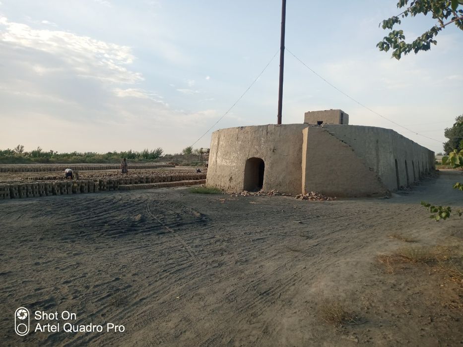 Янгарик т. Кармиш к. Ґишт заводи ва гишт пишириш хумбизи сотилади