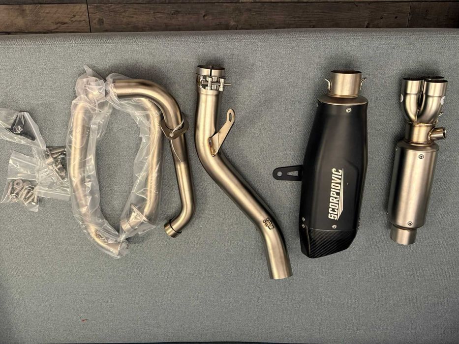 CF MOTO 675 SR-R 2025