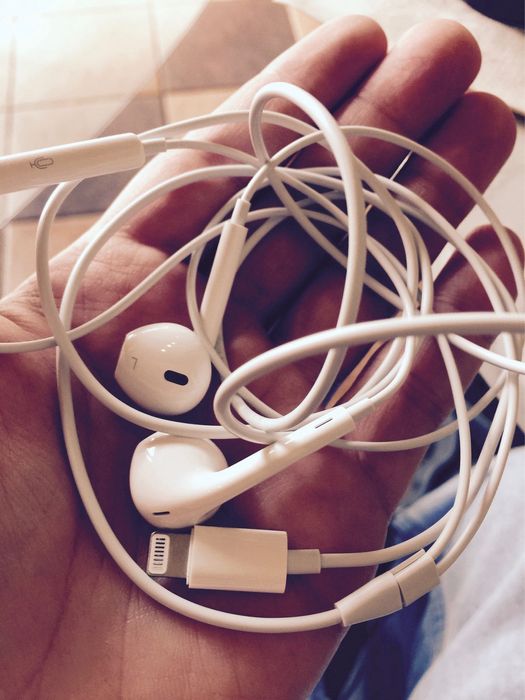 Apple Earpods lightning наушники
