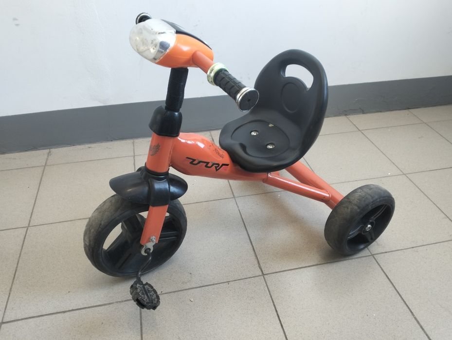 Трёхколёсный велосипед