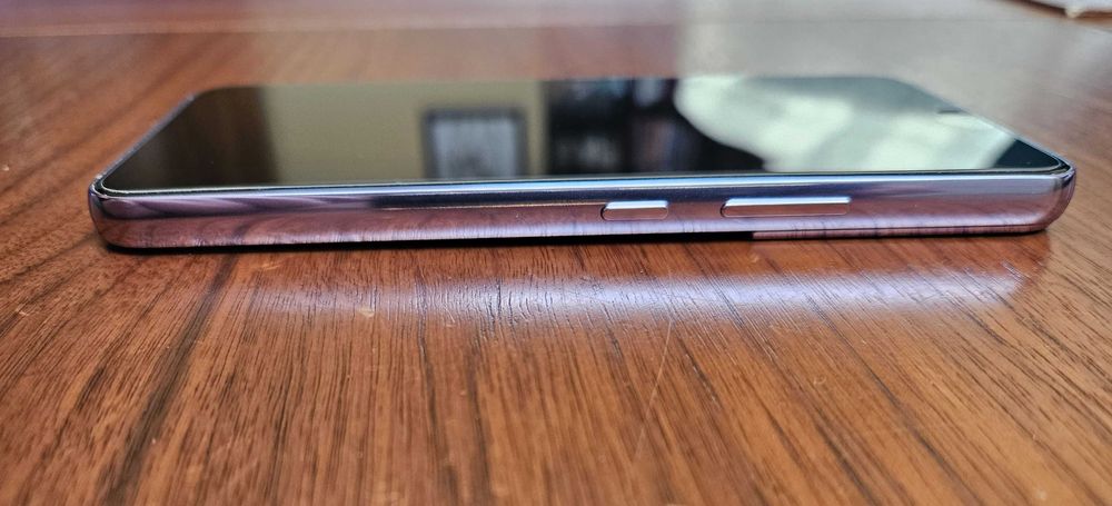 Telefon Samsung Galaxy S22 8GB RAM 128GB 5G Bora Purple; garantie eMag