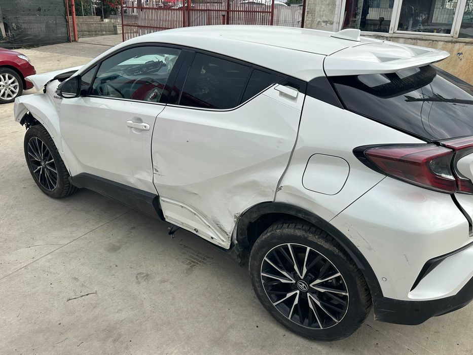 Dezmembrez Toyota CHR 1,8 hybrid 2019 cod motor 2ZR-FXE