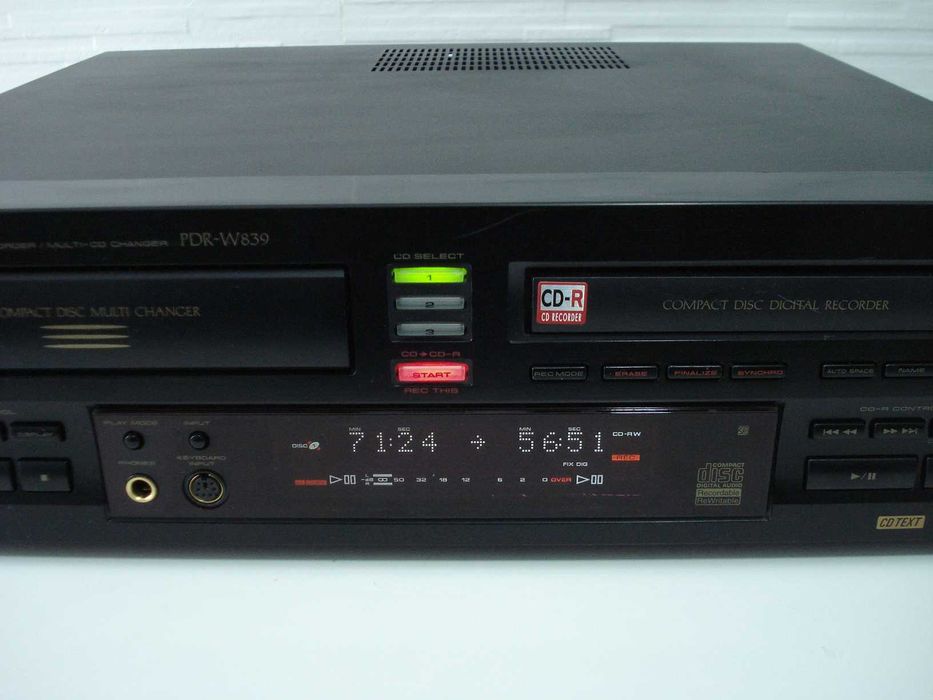 Dublu CD Recorder PIONEER PDR-W839 cu telecomanda originala