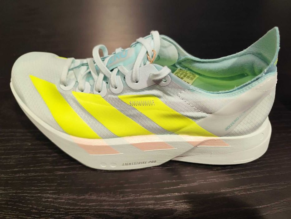 Дамски маратонки  ADIDAS ADIZERO ADIOS PRO 4  Оригинални ( + мъжки размери )  EU36 -42 2/3