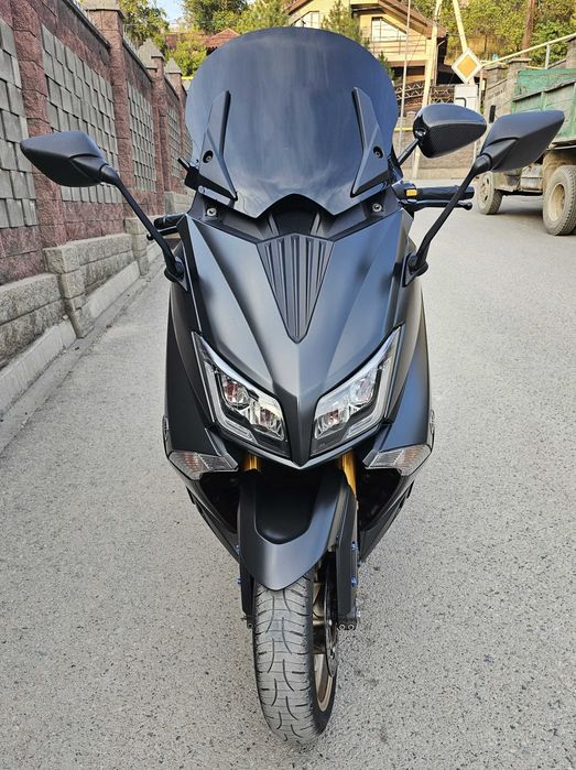 Макси скутер Yamaha TMAX 530
