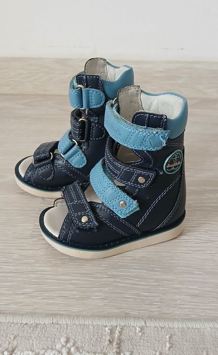 Ортопедические обувь