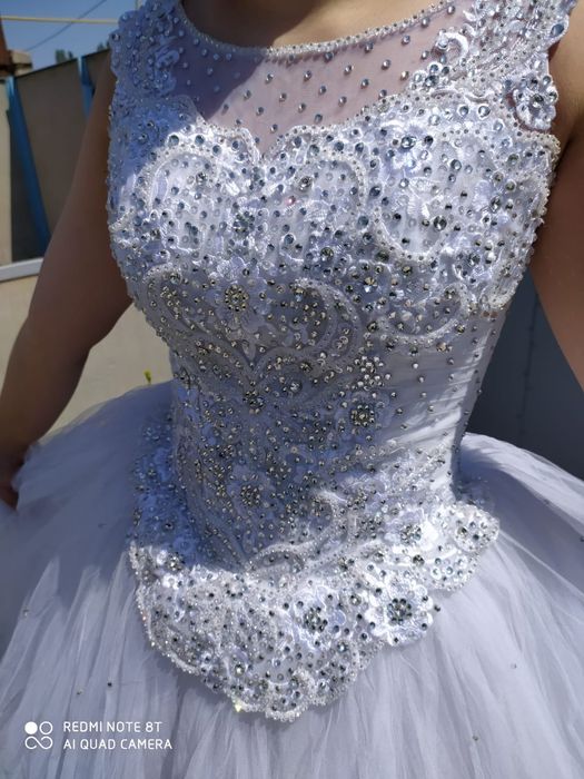 Бальное белое платье