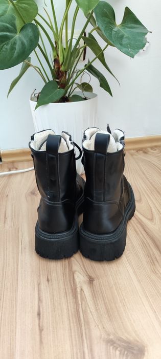 Ghete damă în stare impecabilă