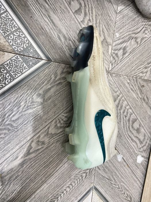 Бутсый найк фантом