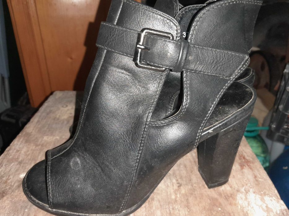 pantofi si sandale dama din piele naturala