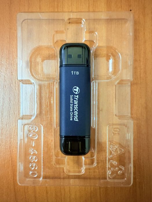 Продаю USB накопитель Transcend 1 Тб, новый.