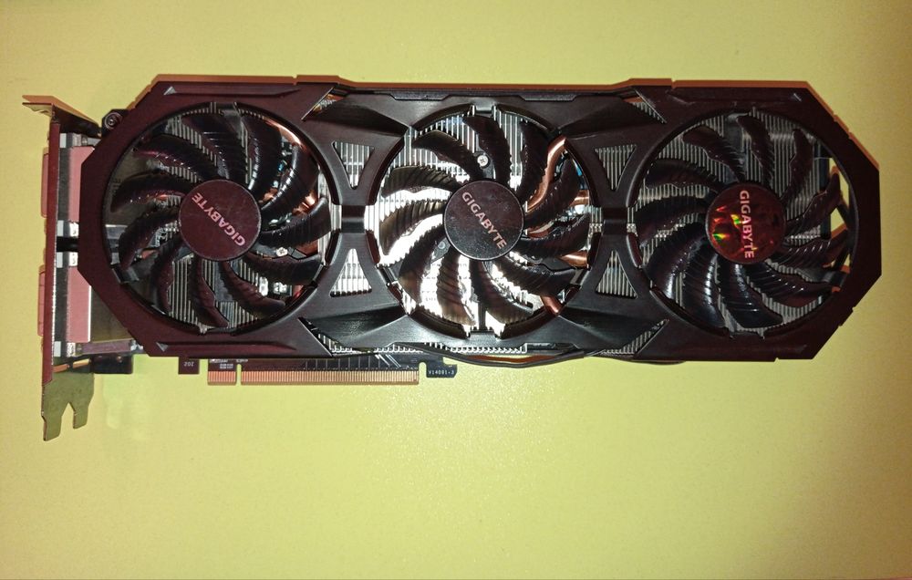 Видеокарта Nvidia GTX 970 4Gb