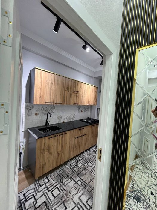 Срочно! Продажа. 2/7/10.China house.