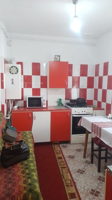 Se închiriază casă in centrul orașului