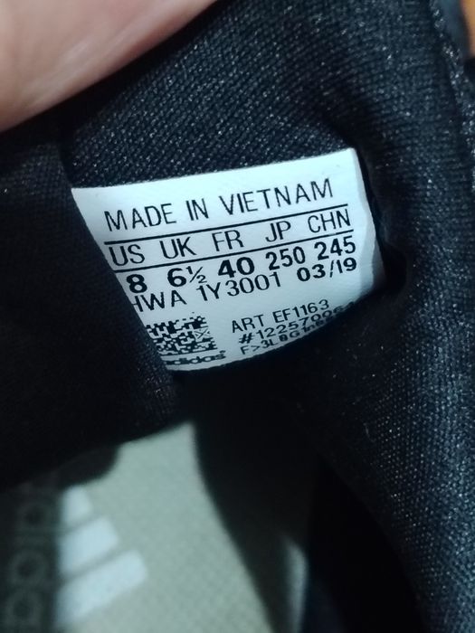 Vînd adidași alergare  Alphabosst Parley mărimea 40