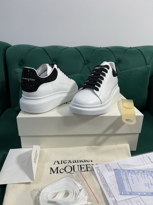 Adidasi Alexander McQueen piele naturala 100% Full Box colectie noua