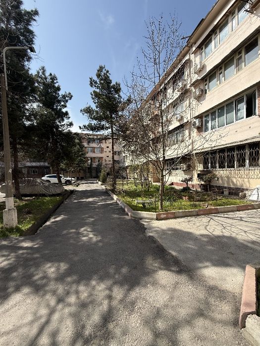 Аренда 2/4/4 МирзоУлугбекский р-н, перекресток Дом быта,новый ремонт