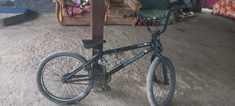 Продам бмх  за 30к отдам срочно ориг