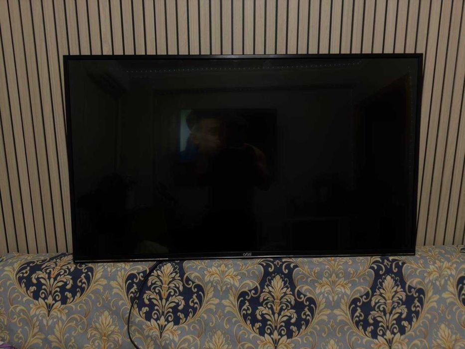 Телевизор Artel 43" - Отличное состояние