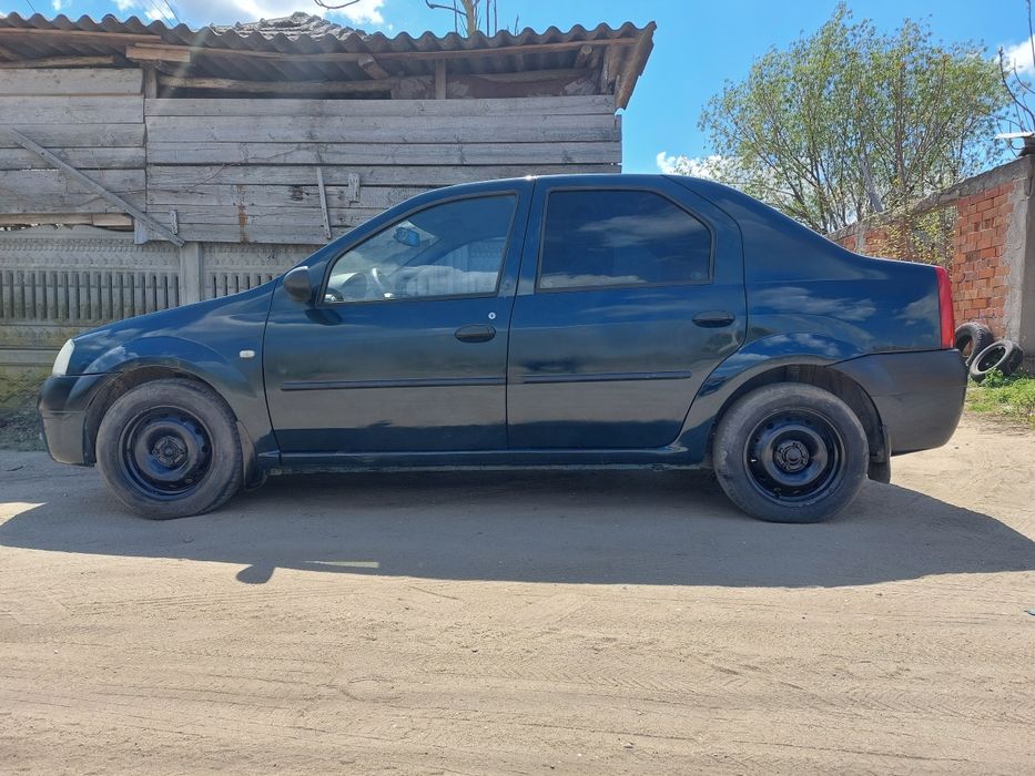 Autoturism Logan Bernil