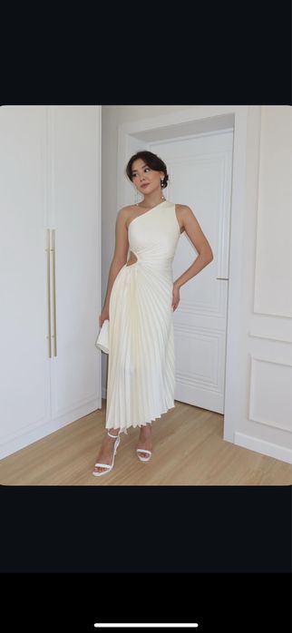 Трендовое платье, покупала за 38к, отдам за 18к