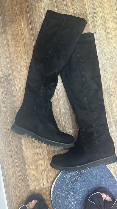 Продам сапоги  замшевые