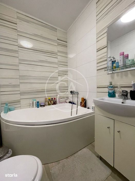 Apartament cu 3 camere de închiriat în zona Nufărul, Oradea