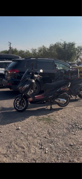 мопед Maxi Sport 150 кубов